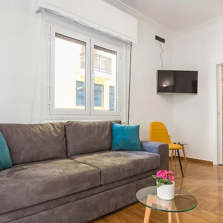 Victoria Apartment